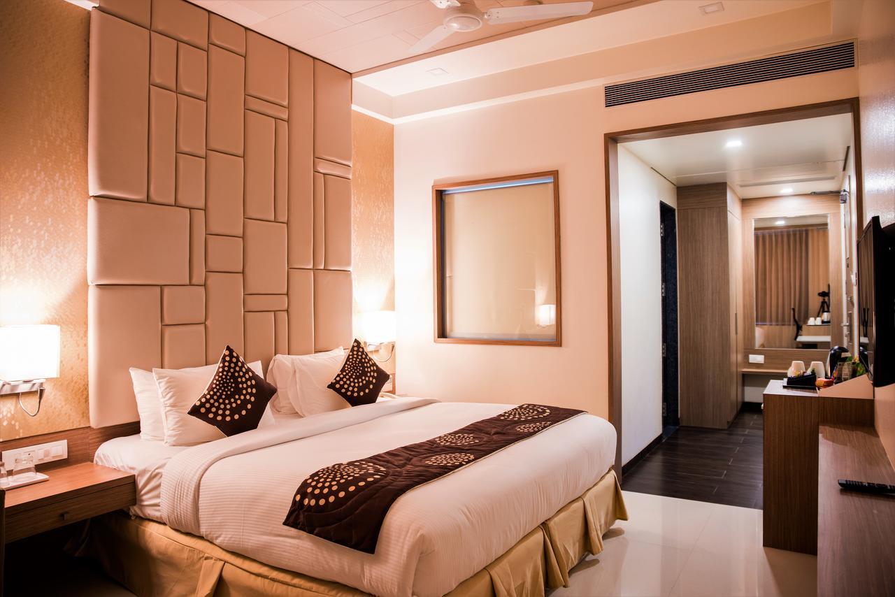 Hotel Grand Rio Nashik Dış mekan fotoğraf