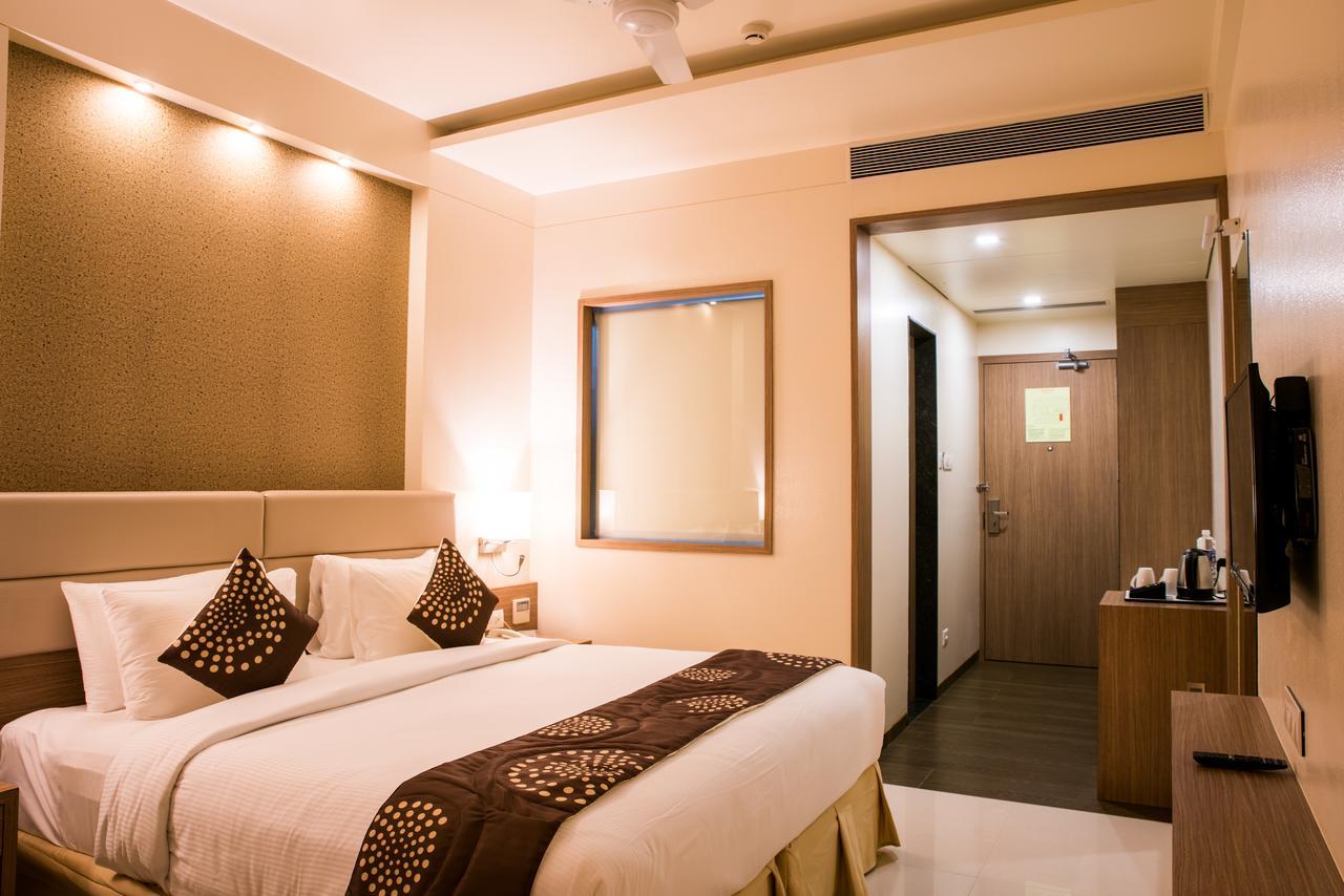 Hotel Grand Rio Nashik Dış mekan fotoğraf